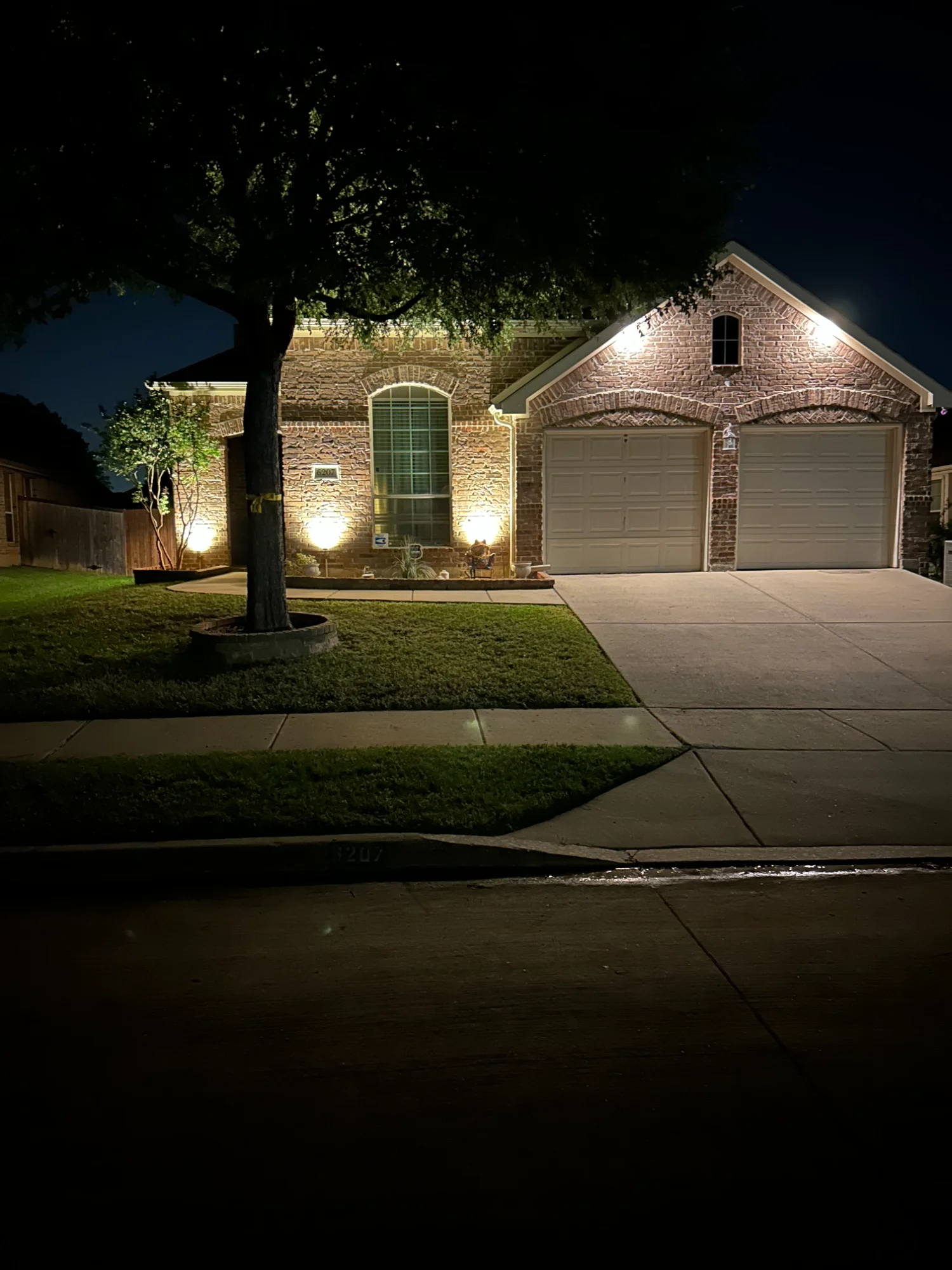 Moonlighting effect landscape design Frisco